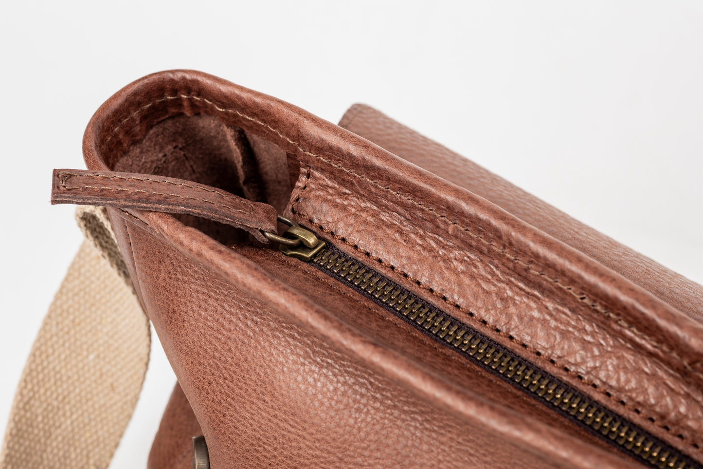 Leren Messenger Tobacco Park Avenue Collectie