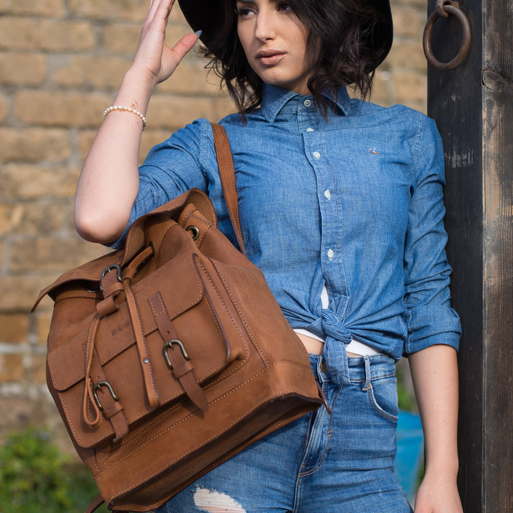 
                      
                        Leather Backpack in Heritage Brown Mod 103
                      
                    