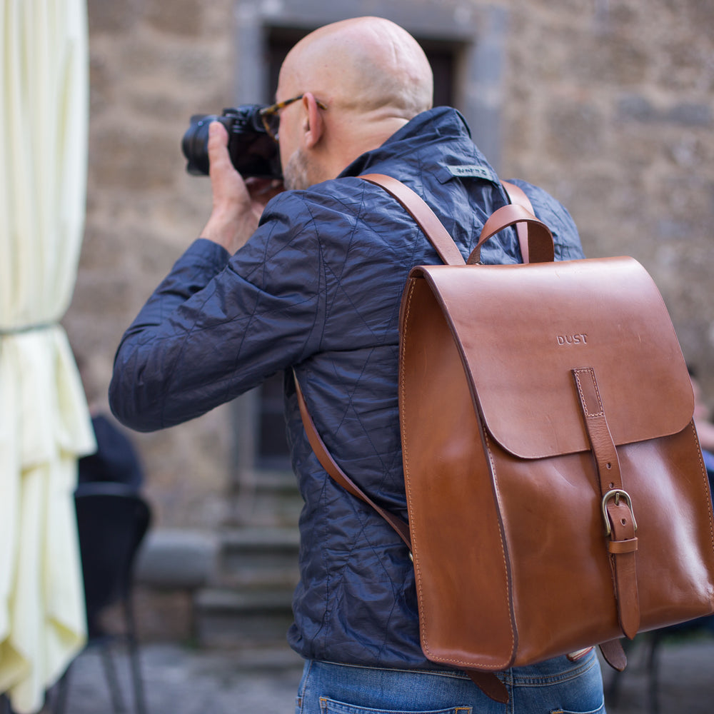 
                      
                        Leather Backpack in Cuoio Brown Mod 120
                      
                    