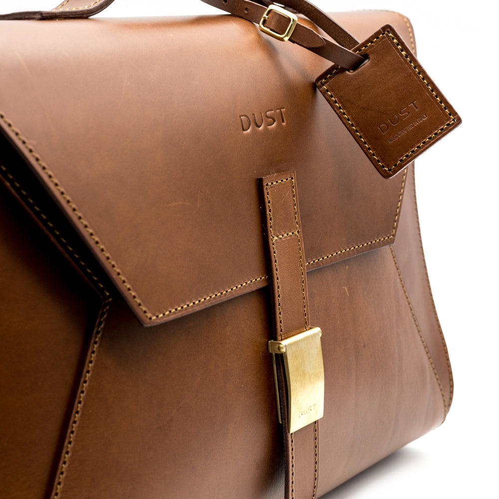 
                      
                        Leather Briefcase in Cuoio Brown Mod 206
                      
                    