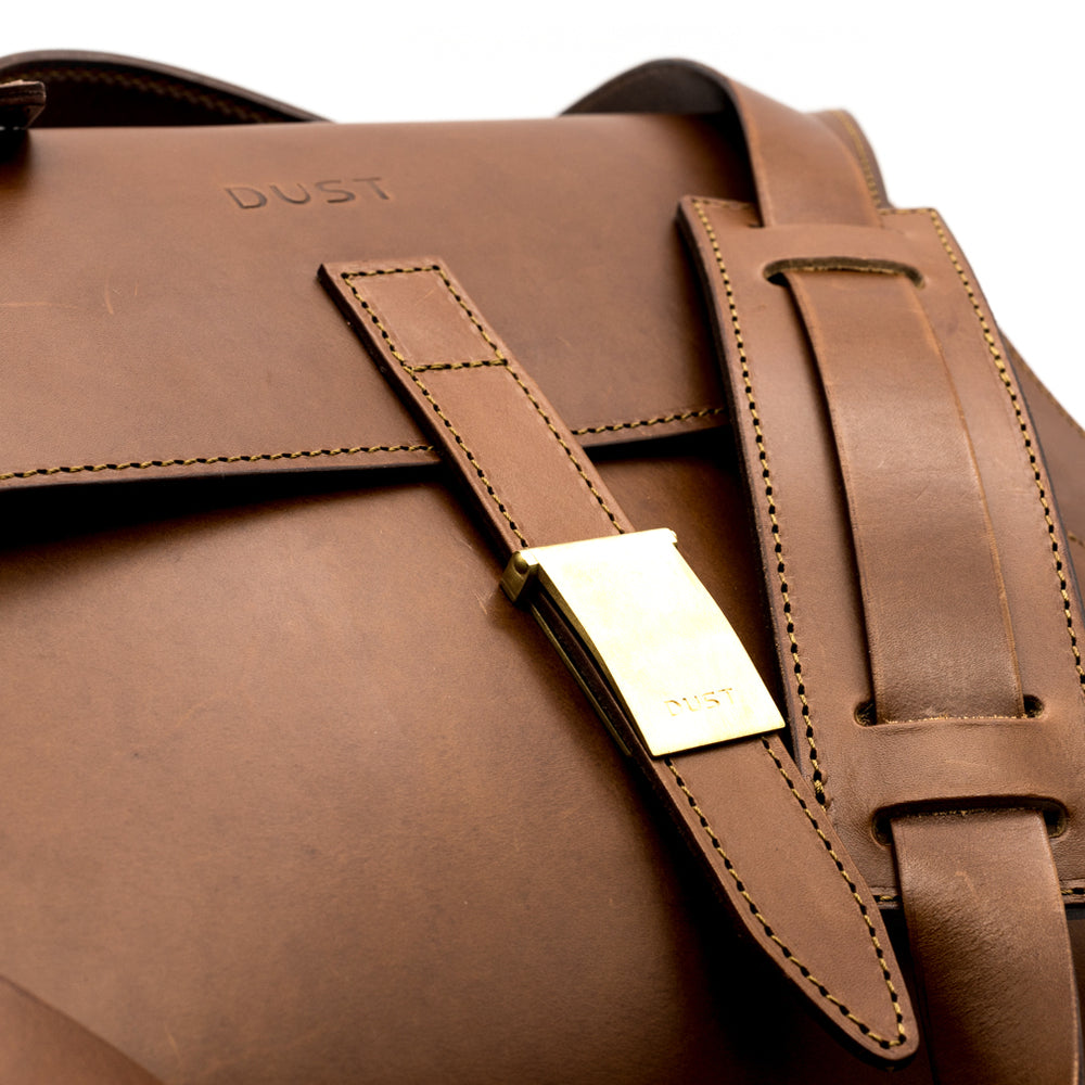 
                      
                        Leather Briefcase in Cuoio Brown Mod 206
                      
                    