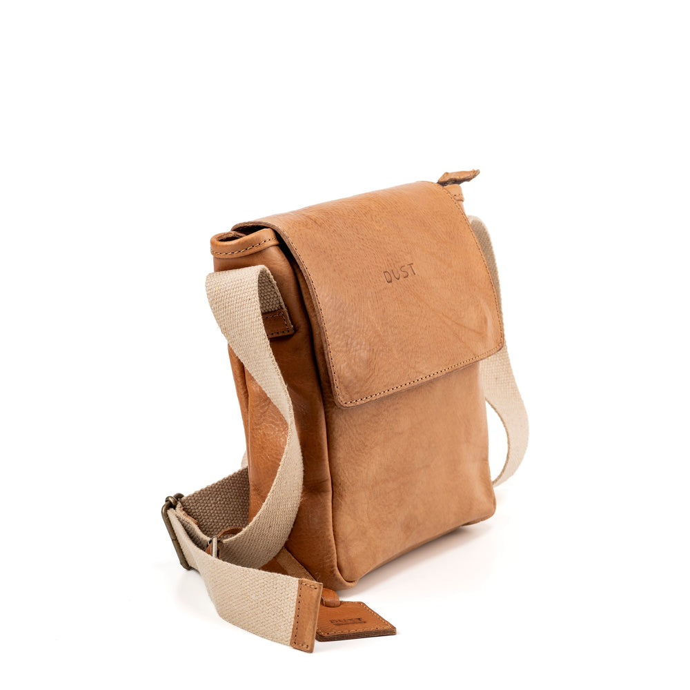 Leather Messenger Light Brown Park Avenue Collection