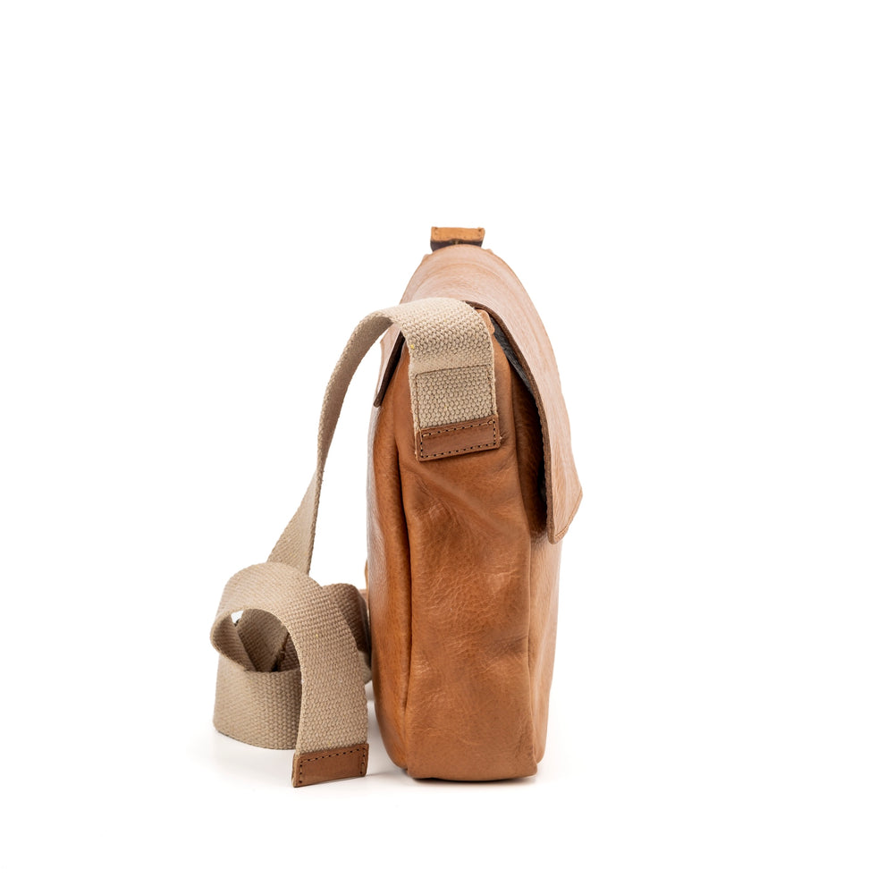 
                      
                        Leather Messenger Light Brown Park Avenue Collection
                      
                    