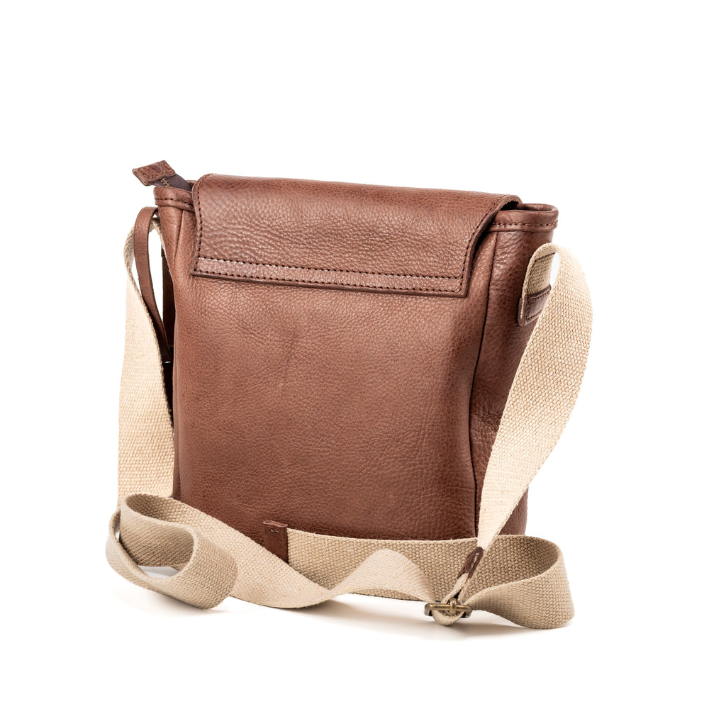 
                      
                        Leather Messenger Tobacco Park Avenue Collection
                      
                    