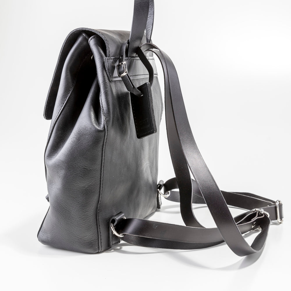 
                      
                        Leather Backpack in Arizona Black Mod 261
                      
                    