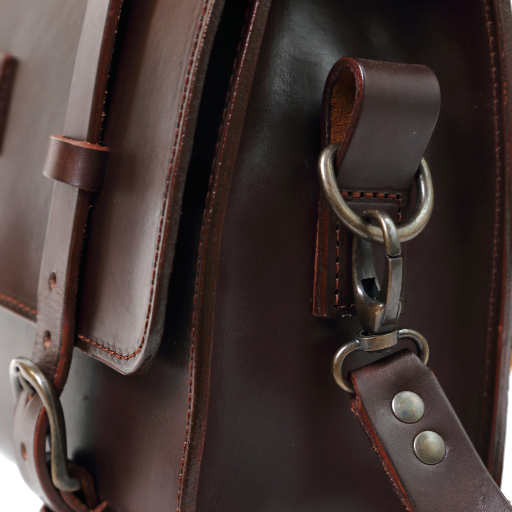 
                      
                        Leather Briefcase in Cuoio Dark Brown Mod 119
                      
                    