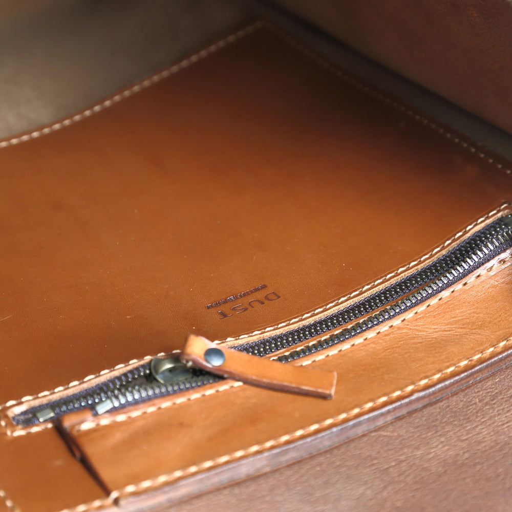 
                      
                        Leather Backpack in Cuoio Brown Mod 120
                      
                    