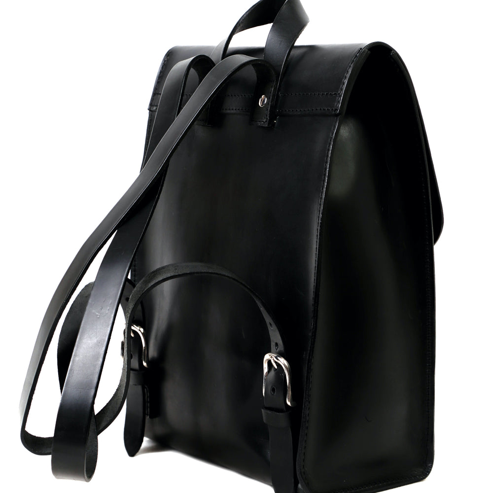 
                      
                        Leather Backpack in Cuoio Black Mod 120
                      
                    