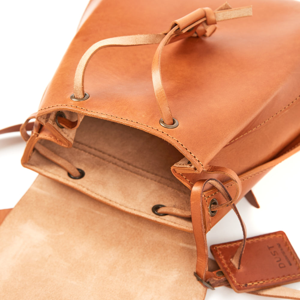 
                      
                        Leather Backpack in Cuoio Brown Mod 130
                      
                    