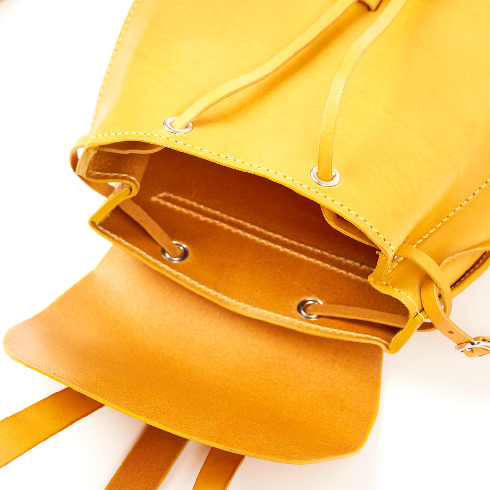 
                      
                        Leather Backpack in Cuoio Yellow Mod 130
                      
                    