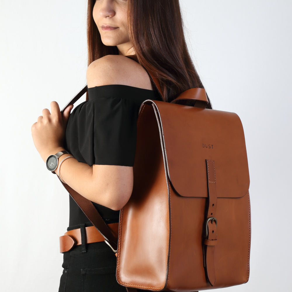 
                      
                        Leather Backpack in Cuoio Brown Mod 120
                      
                    