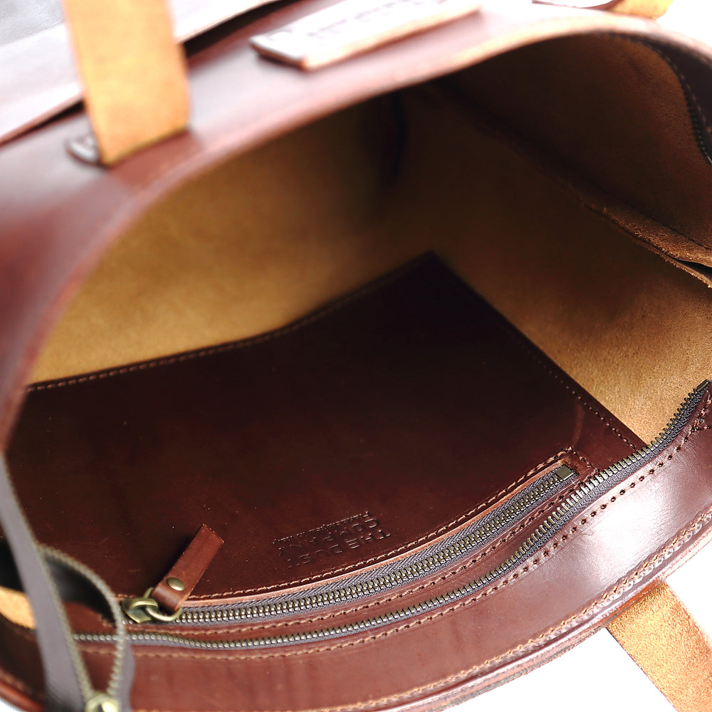 
                      
                        Leather Tote in Cuoio Dark Brown Mod 147
                      
                    