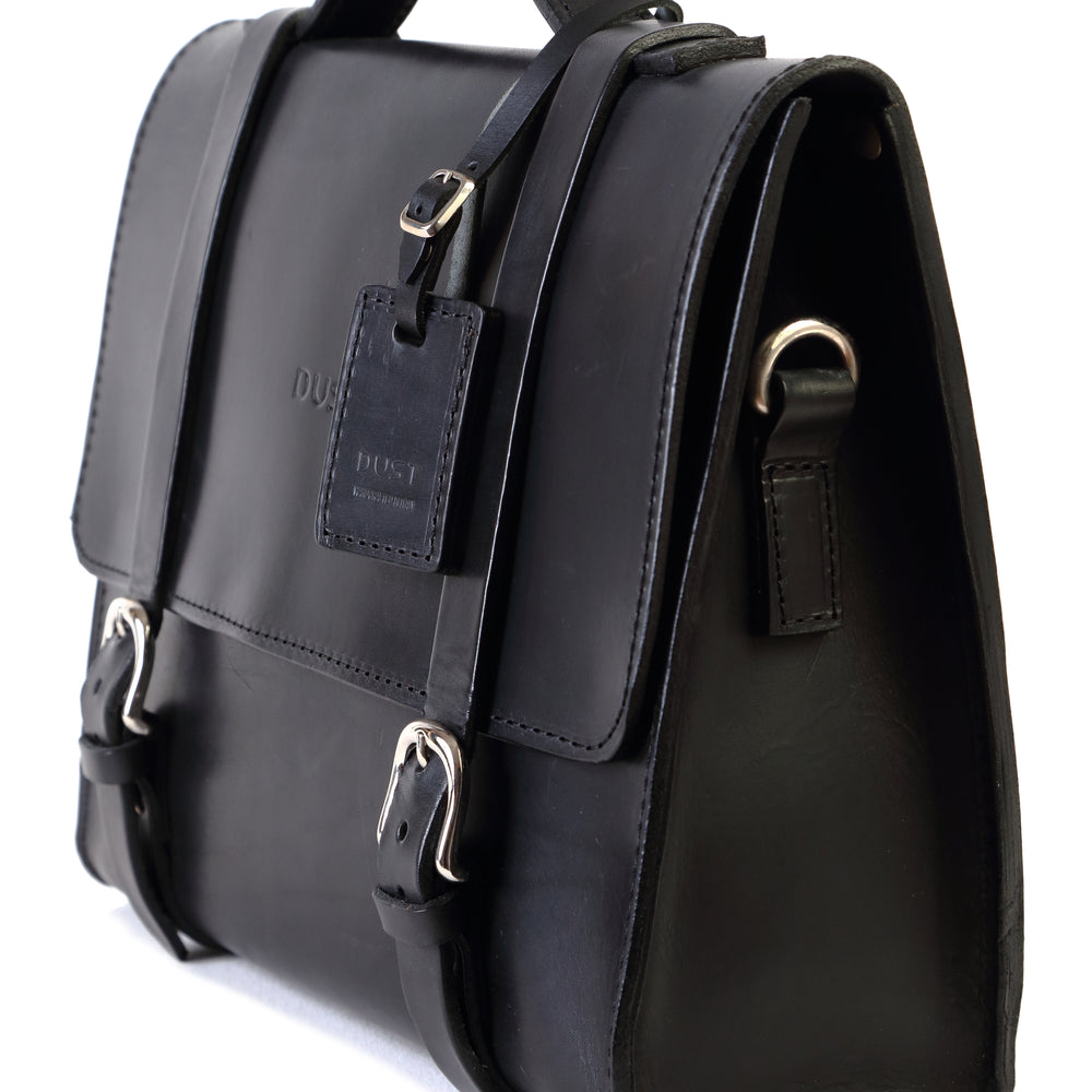 
                      
                        Leather Briefcase in Cuoio Black Mod 125
                      
                    