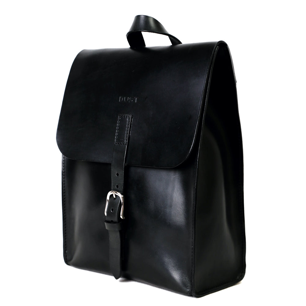 
                      
                        Leather Backpack in Cuoio Black Mod 120
                      
                    