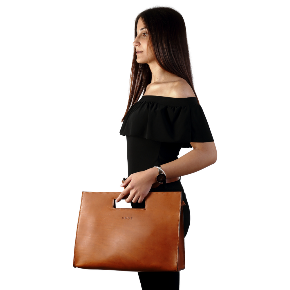 
                      
                        Leather Tote Brown Mod 113
                      
                    