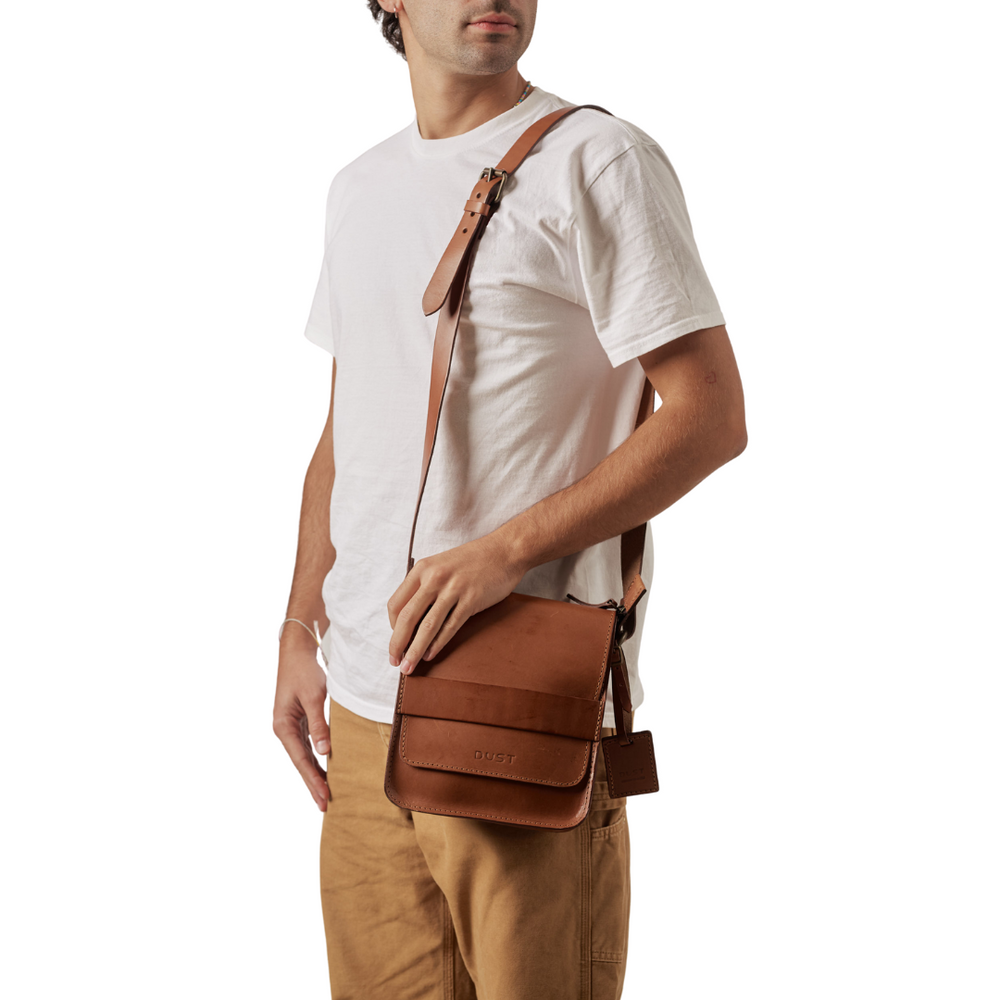 Leather Messenger in Cuoio Brown Mod 114