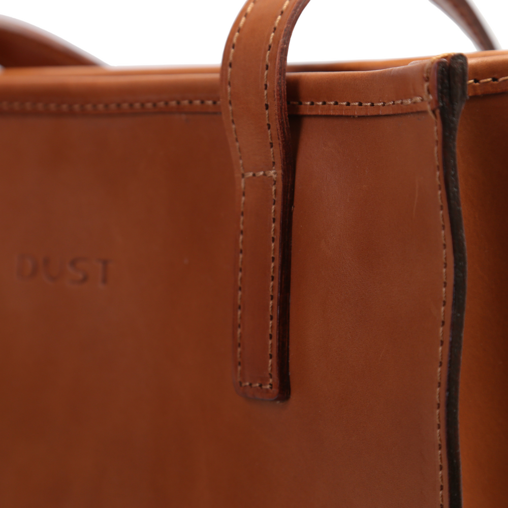 
                      
                        Leather Tote in Cuoio Brown Mod 105
                      
                    