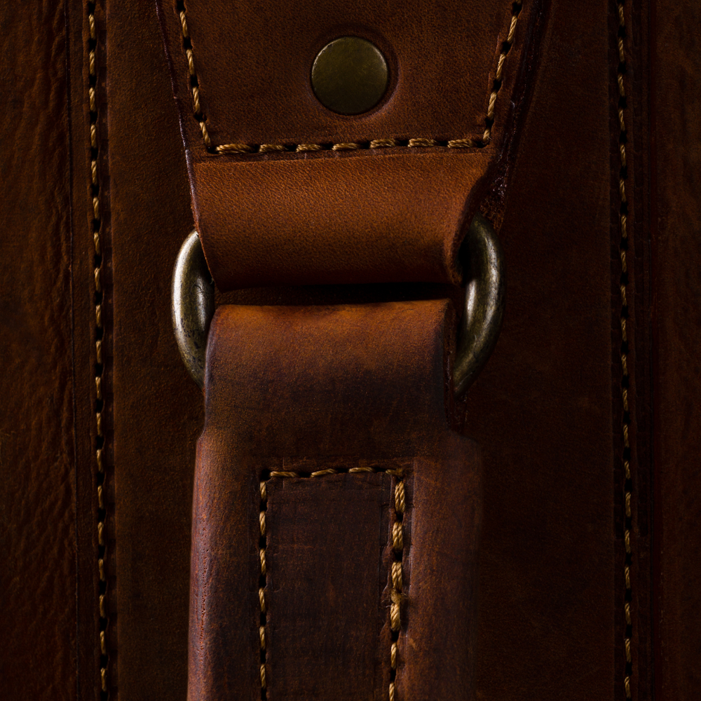 
                      
                        Leather Duffle Bag in Heritage Brown Mod 118
                      
                    